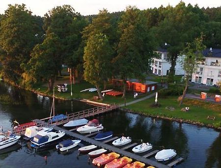 Charming Apartments Am See บาดซาโรว์ ภายนอก รูปภาพ